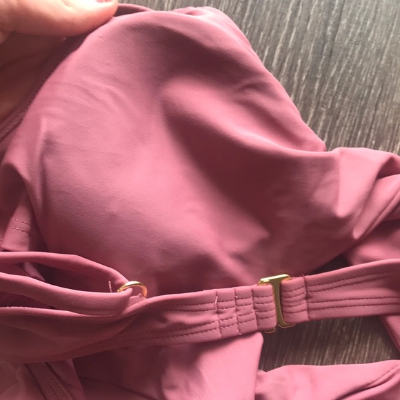 SOLD ✨ Bebe Twisted Cutout One Piece Swimsuit - Picture 10 of 14